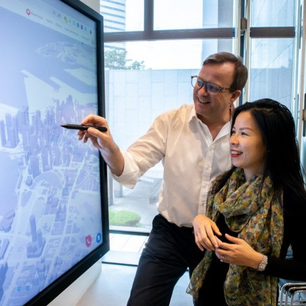 Job crunch riding defaults in training loans