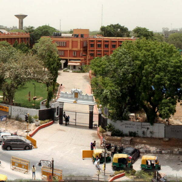 Sri Venkateswara College might also start on-line guides this yr