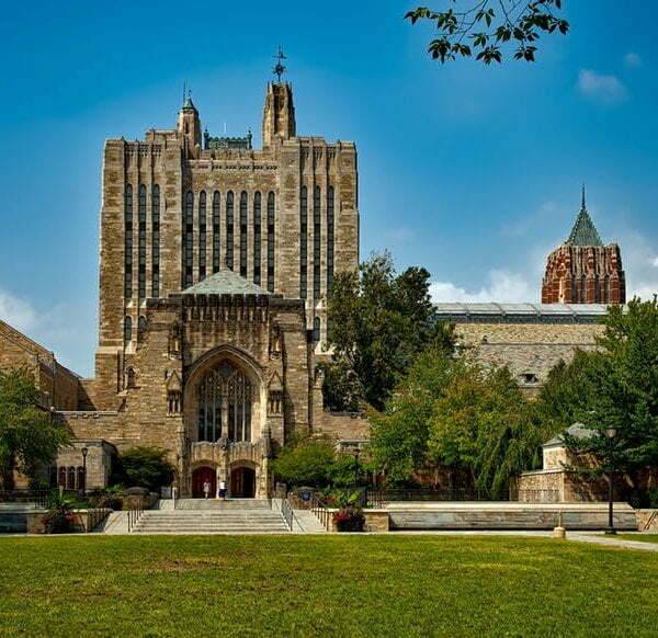 Top 7 Factors to Consider When Choosing Boarding Schools