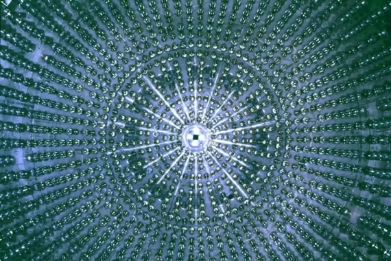 Cell Neutrino Lab makes its debut 40