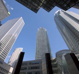 Bank regulator urges caution on mortgage loans 9