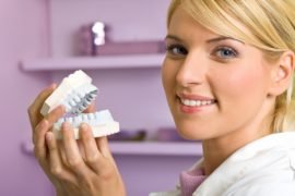 5 Factors to Consider While Choosing A Cosmetic Dentist 1