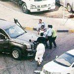 Delhi: Family in vehicle, man robbed at gunpoint at parking interior Model Town domestic 62