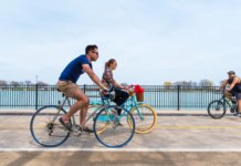 A brief guide to cycling in Chicago