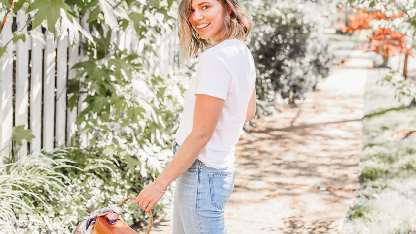 Loving L: How to Style Your Favorite Tee for a Chic Look 1