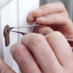 5 IMPORTANT TIPS TO CHOOSE A LOCKSMITH TO HIRE 2