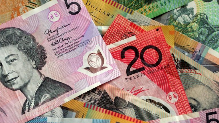 Aussies lost $3000 by withdrawing super Aussies lost $3000 by withdrawing super