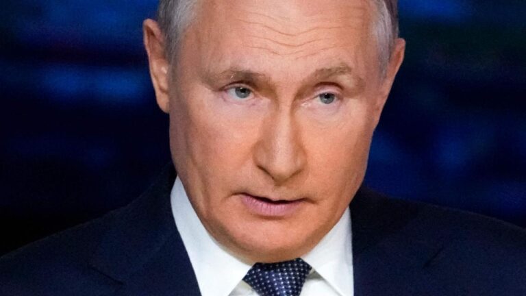 Children of Australian couple killed in MH17 attack hit out at Vladmir Putin Children of Australian couple killed in MH17 attack hit out at Vladmir Putin
