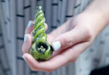 Why You Might Want to Keep Even Cheap Glass Pipes Clean