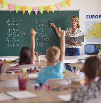 The key to teaching your youngster approximately budgeting and money management