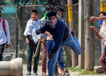 Fewer stone-pelting instances