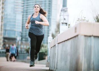 Here’s How Much Protein You Need to Lose Fat and Finally See Those Muscle Gains