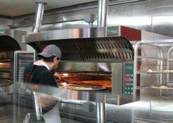 Choosing A Deck Oven For Your Kitchen