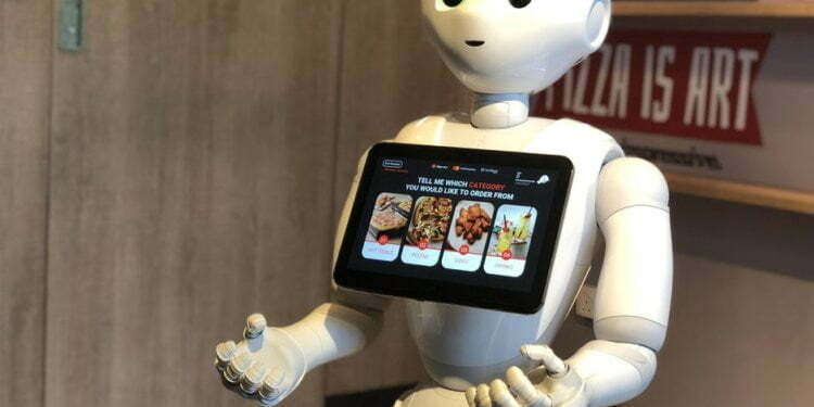 Robots get creative to cut through clutter