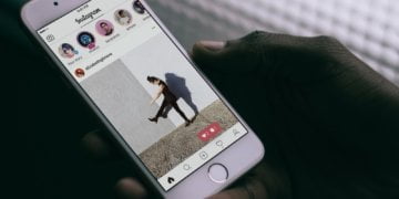 This Nude Blogger Is Not Happy With Instagram