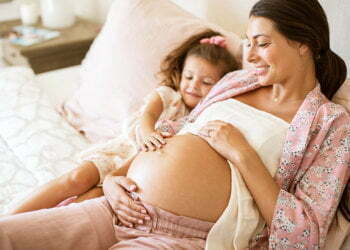 Using Mobile Phones During Pregnancy May Not Hamper