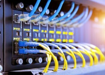 India’s richest man just launched the world’s largest 4G LTE network