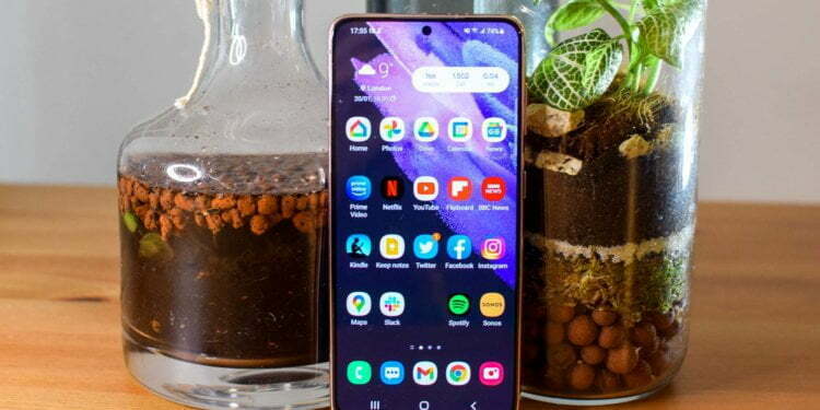 Samsung brings quantum dots to its curved gaming monitors