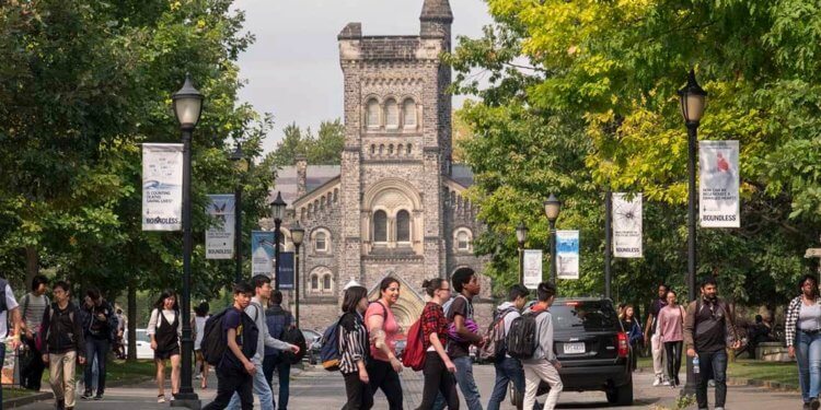 Idaho State University geoscience grad students help discover new hydrothermal area off Oregon Coast