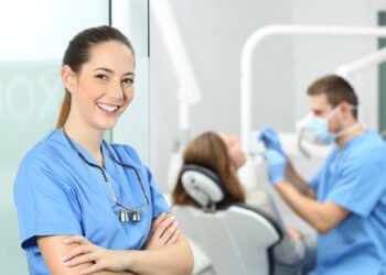 How to Become a Dental Assistant
