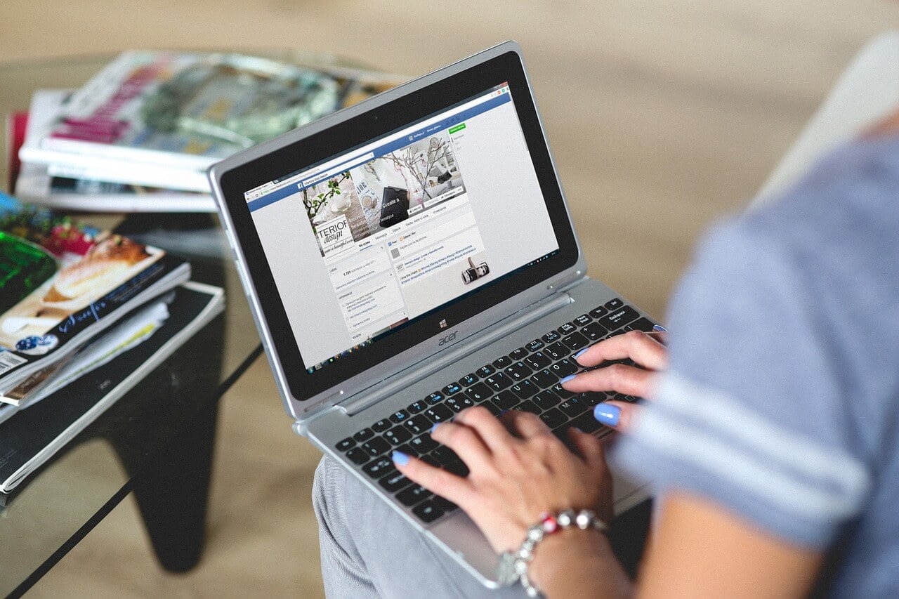 Tributes for blogger and campaigner Kate Butler 1