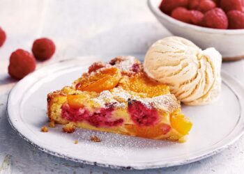 The Best Anti-Inflammatory Summer Dessert Requires Zero Skill To Make