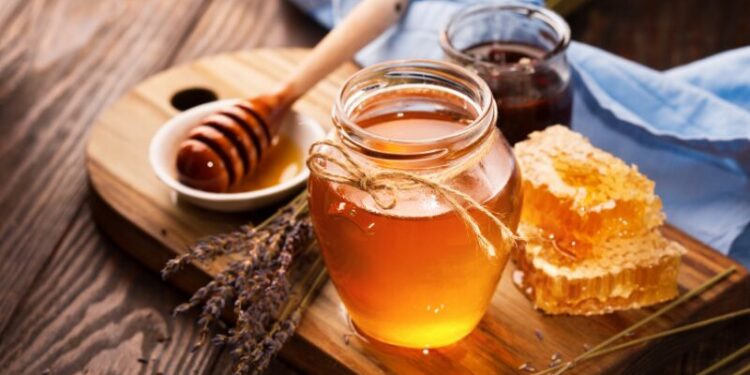 WHAT TO LOOK FOR WHEN SOURCING HONEY