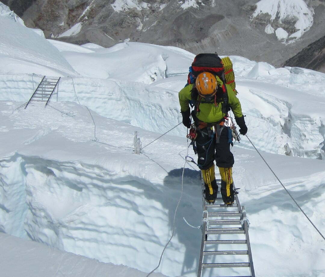 Meet the AllBlack Climbing Expedition Working to Make History on Everest Fit Coachion
