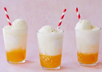 How to Make Ice Cream Floats – The Best Ice Cream Float Recipe