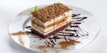Miss Manners: Cake-cutter’s kooky conundrum