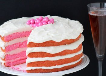 Cancer affected person who bakes unique cake