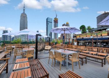 Rooftop Brunch: Elevated Dining with a View