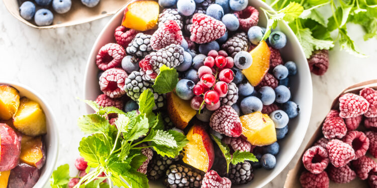 5 Tasty Recipes Using Frozen Fruit