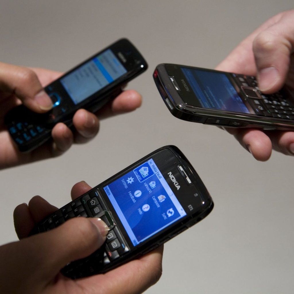 TSA to require electronics larger than cellphones be X-rayed