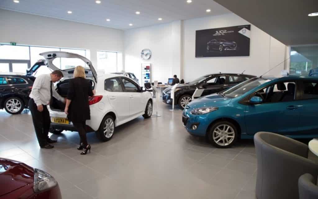 Why Purchase a Second-Hand Car From a Dealership?