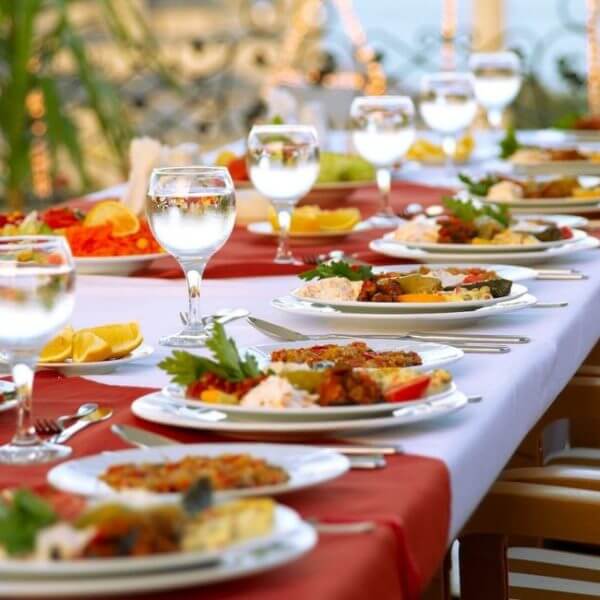 Two caterers' meals hygiene 10