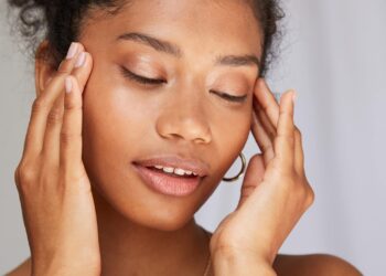 Facial Yoga Is The Best Exercise to Relax Your Face and Help You Sleep Better 2