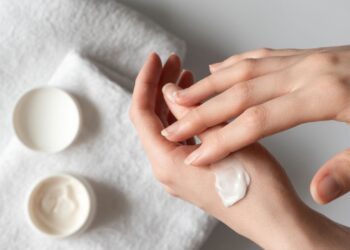 Finding the Perfect Moisturizer for Combination Skin: Tips and Recommendations 5