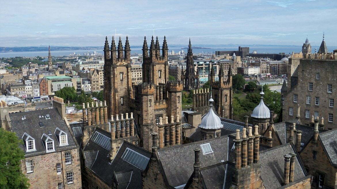 edinburgh-castle