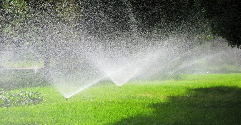 The Benefits of Sprinklers and Irrigation systems for Lawns The Benefits of Sprinklers and Irrigation systems for Lawns