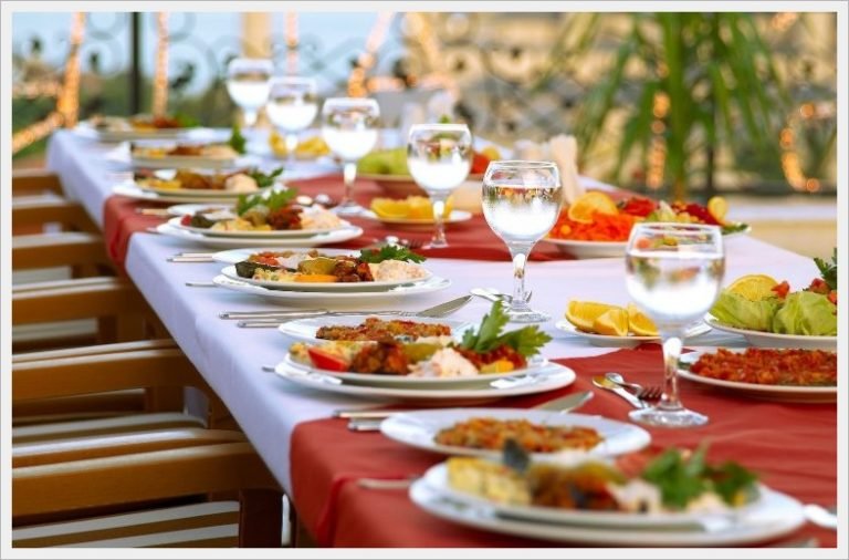 Benefits of Food Catering Services Benefits of Food Catering Services