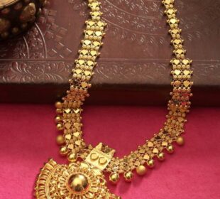 Gold Jewellery Advertisement 10