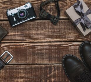 Men's Accessories Gift Ideas for the Man Who Loves Traveling 6