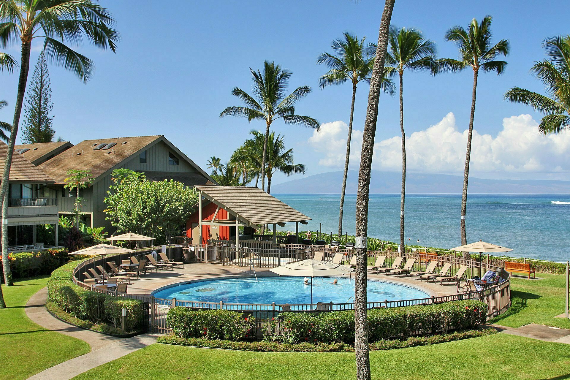 Find the best place to stay — Kahana Village Just in Stago