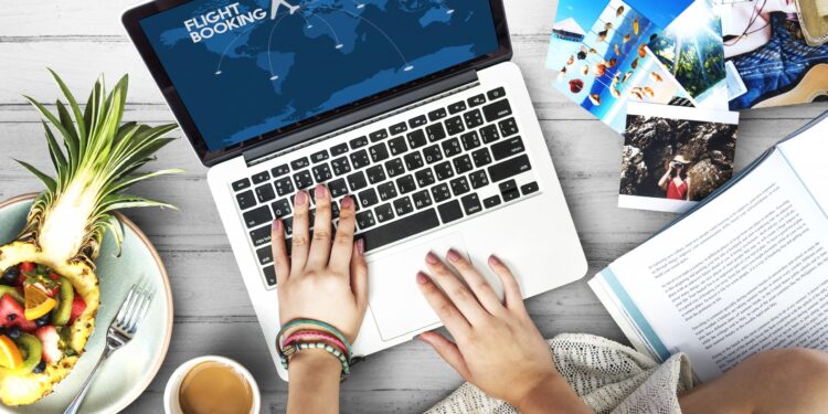 Book Your Flight For Cheap with These Tips