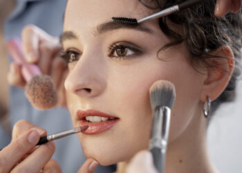 The man in the mirror: Why is the male makeup industry on the rise?