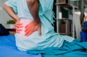 Back Pain Cancer Signs That You Should Never Ignore 6
