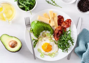 Reasons Why You Should NOT Follow A Keto Diet