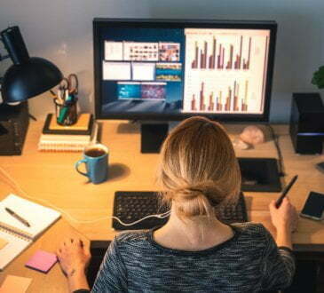 First Ever Live Computer-Human Debate: Who Won? 1