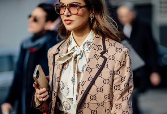 “Exclusive” Fashion Stop Shop, 6 “Exclusive” Fashion Stop Shop, 5